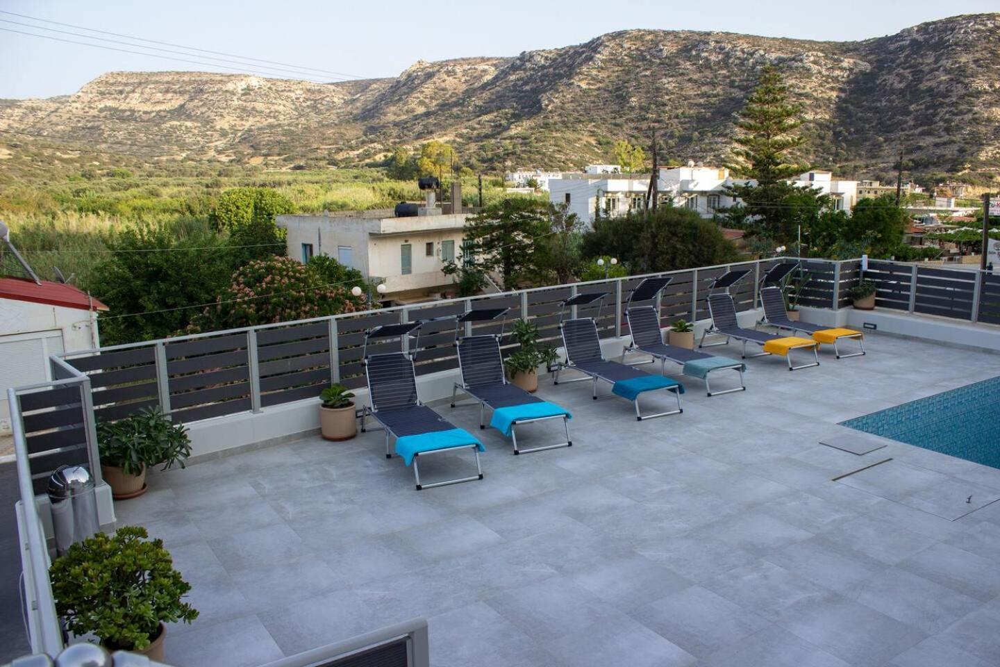 Apartmán Maistro With Pool, *