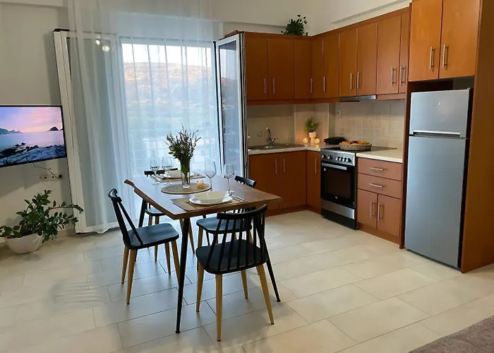 Maistro Suites With Pool, Matala