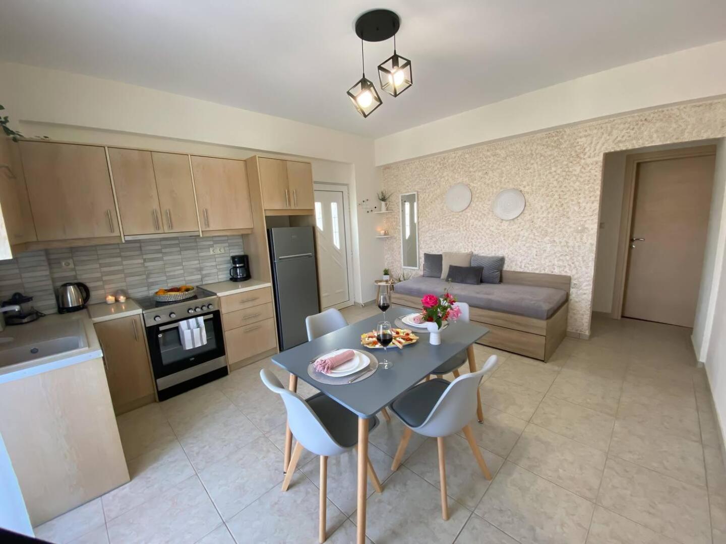 Maistro With Pool, Apartment Matala (Crete)